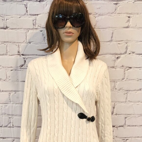 ELLEN TRACY - Classic ivory cable knit sweater dress with buckle detail - Picture 4 of 9